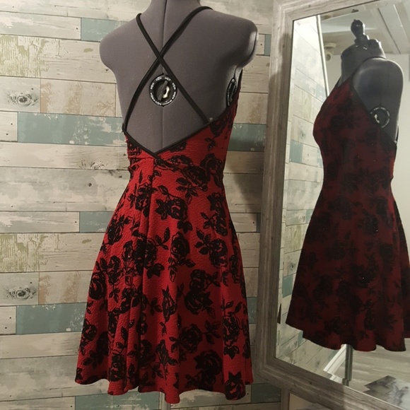 Eclipse Red & Black Halter Dress - Picture 2 of 2